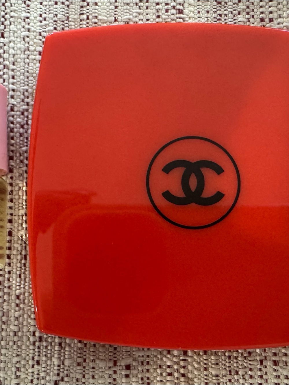 CHANEL Orange Lacquer Decorative mirrors Compact with Black Logo
